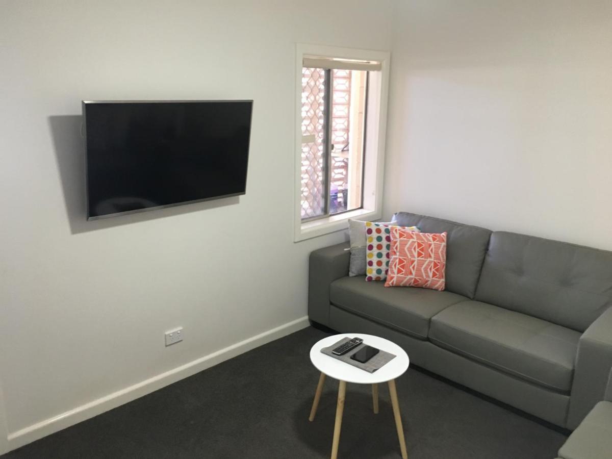 Sturt Motel 3*